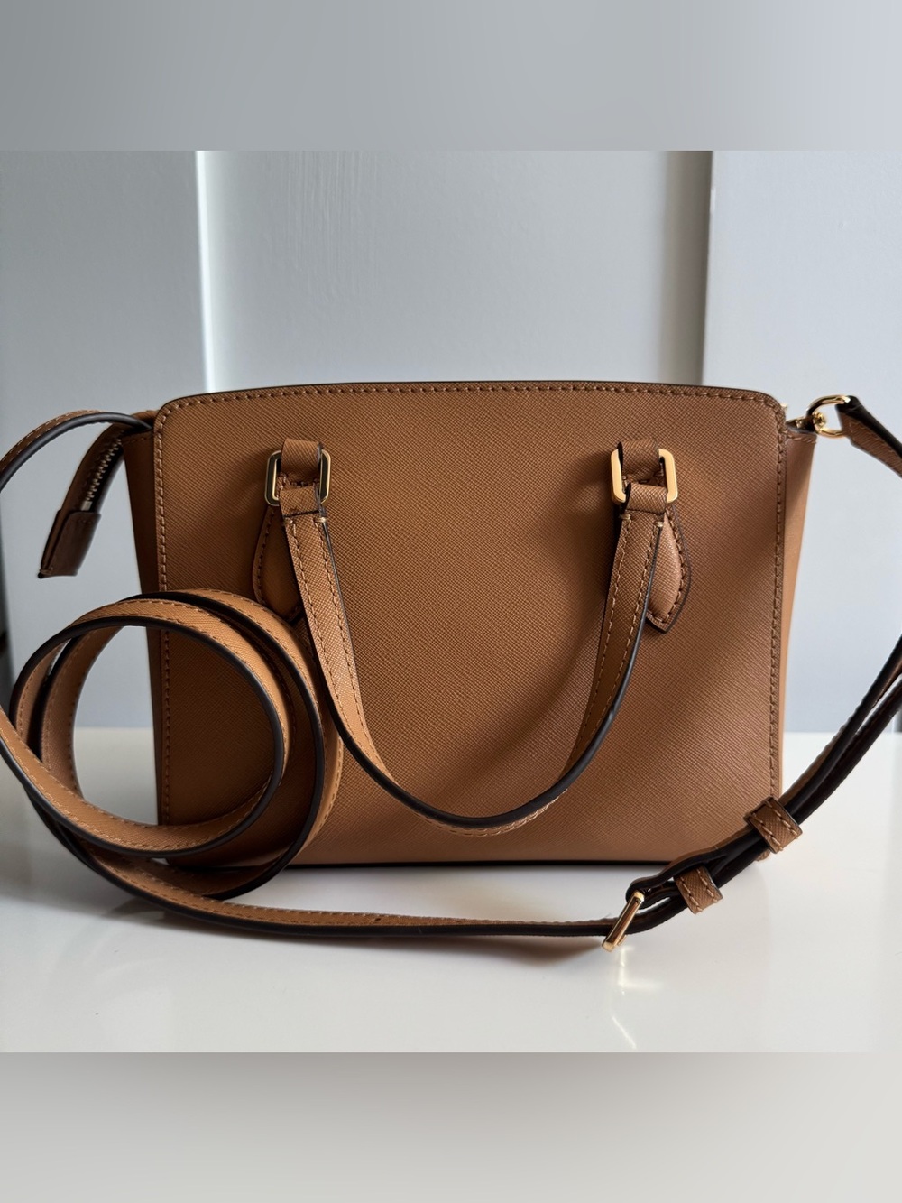 Tory Burch Emerson Satchel with Gold Hardware - Picture 3 of 8
